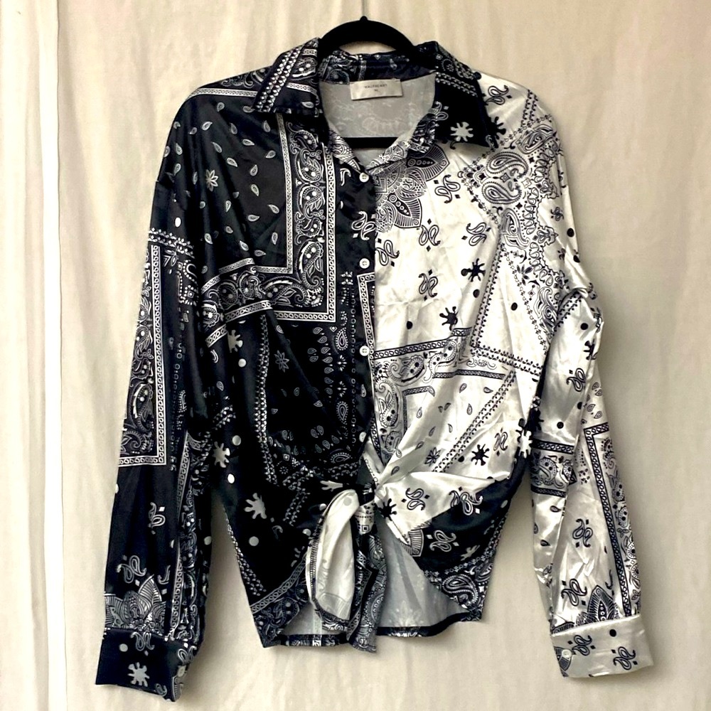 NEW-  HALFHEART BLOUSE